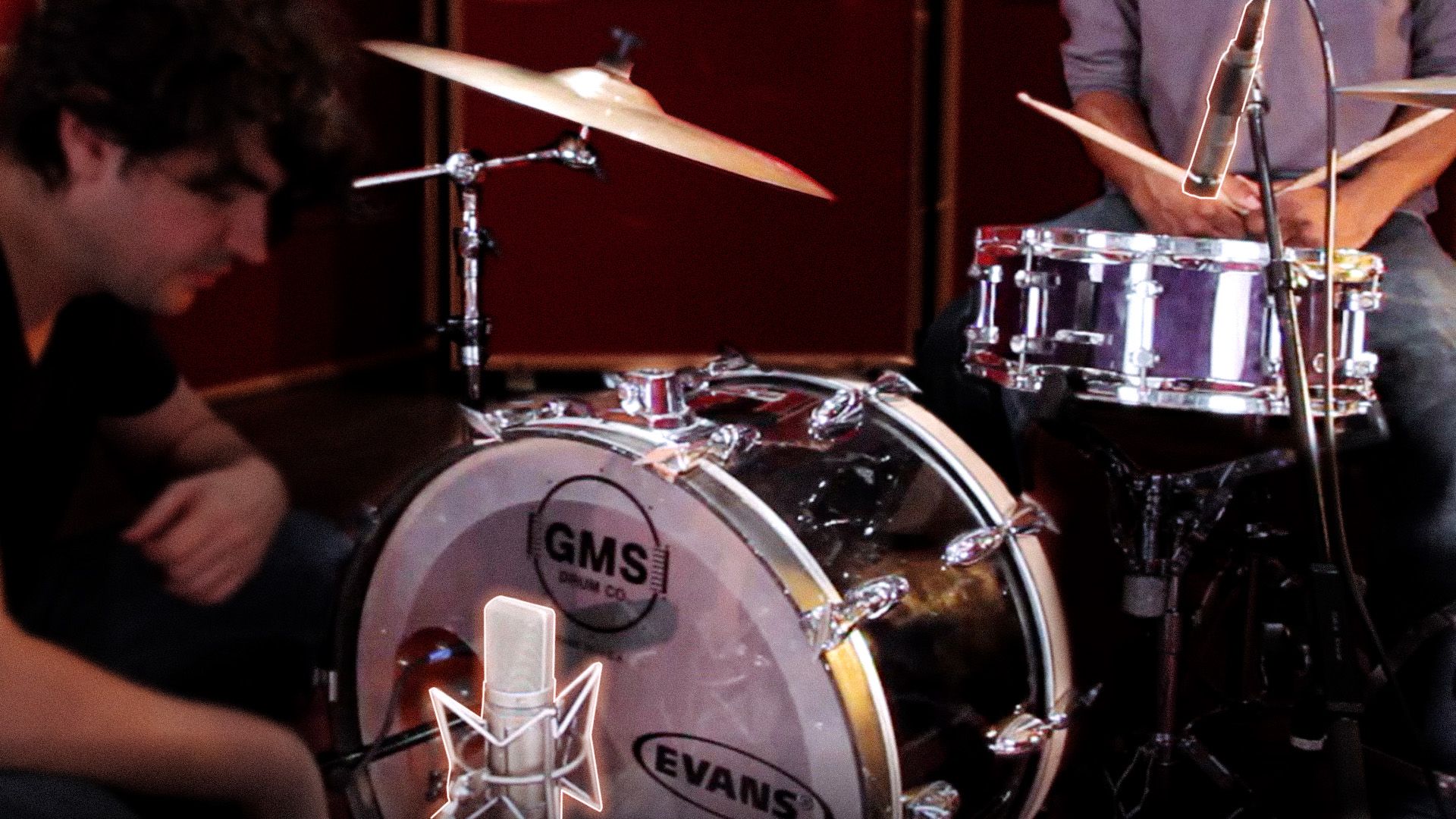Recording a bass drum with 2 microphones